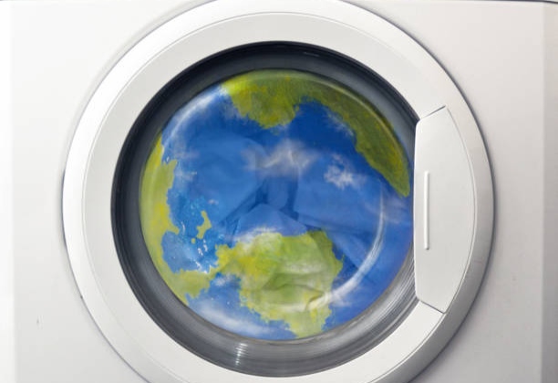 Eco-friendly Laundry: कपड़े धोने का सही और कुदरती तरीका