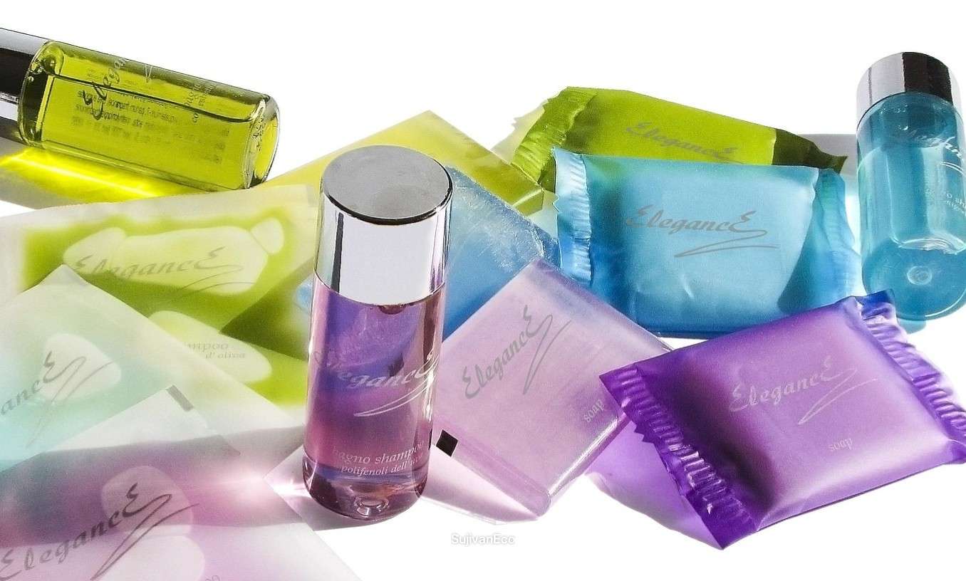 Ghar Par Natural Shampoo Kaise Banayein? Reetha, Shikakai Aur Amla Ka Jadui Nuskha